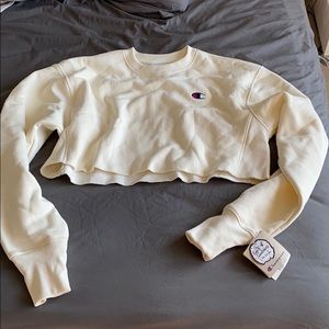 Cropped pastel yellow champion sweatshirt